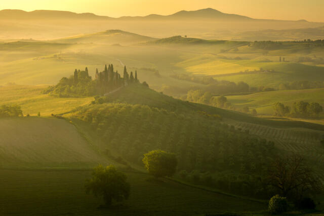 ICONS of Tuscany - Majestic Landscapes & Rustic Villages Photography Workshop 2027