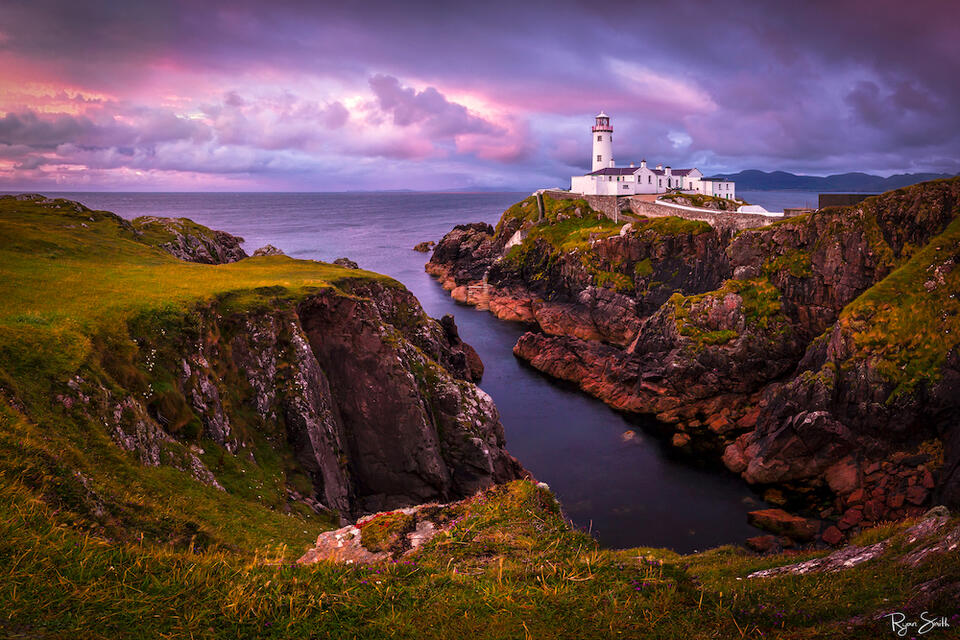 Emerald Glow - Ireland's Beacon