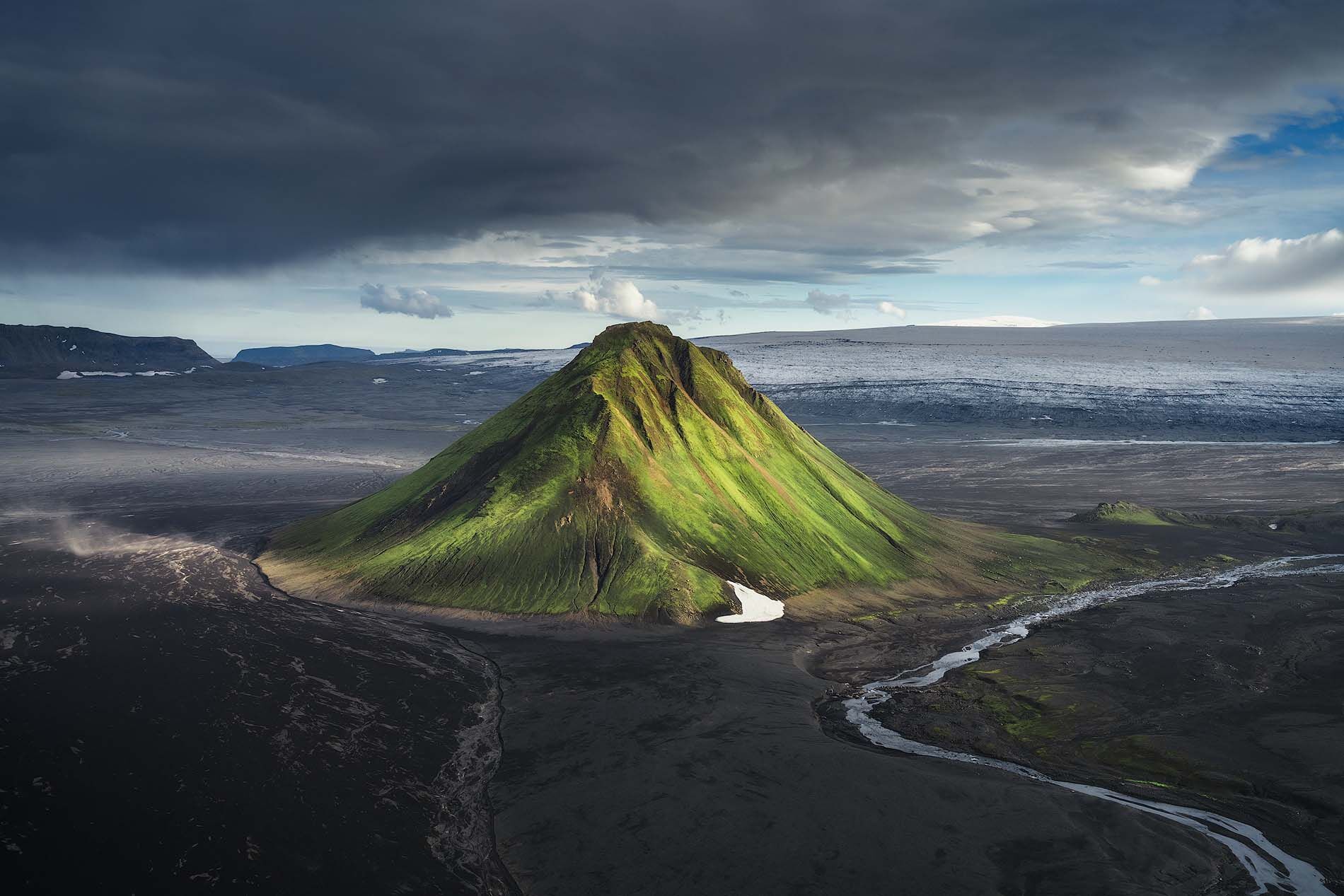 ICONS of Iceland - Midnight Sun in the Highlands Photography Workshop - Iurie Belegurschi